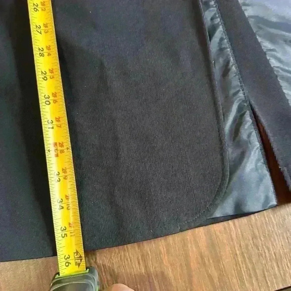 Mondi Women’s Long Coat. Navy. Button Up. Velvet Collar. Pockets. Size 4 - Picture 7 of 8